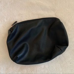 KELLY & KATIE Black Oversized Clutch